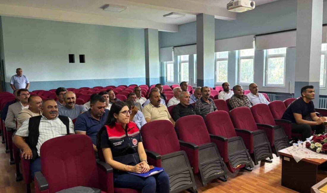 Susuz’da muhtarlar “Mera Kanunu ve Köy Kanunu” konularında bilgilendirildi. Kars’ın