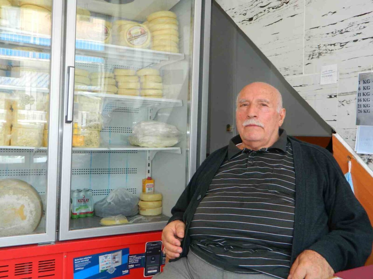 Ardahan’ın Posof ilçesinde yaşanan şap hastalığı besicileri olduğu kadar kaşar