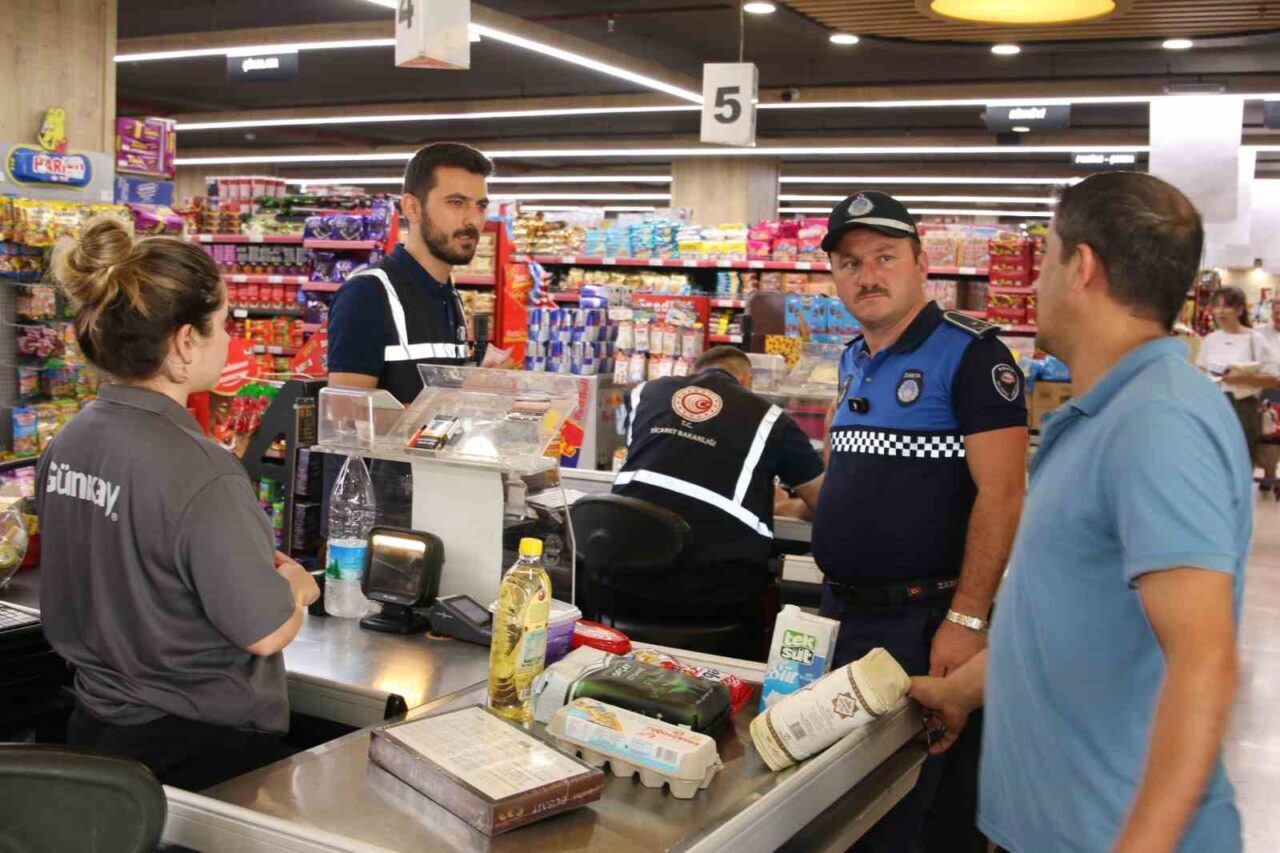 Körfez Belediyesi; ruhsatsız işletmeler, etiketsiz ürünler ve hijyen ihlallerine karşı