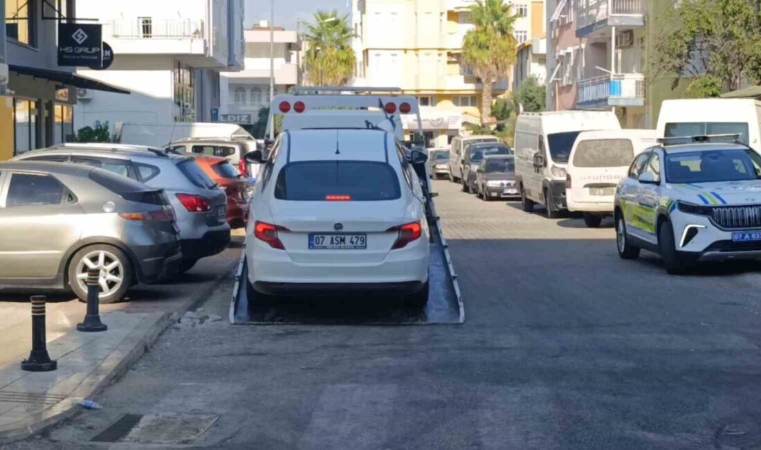 Antalya’nın Manavgat ilçesinde korsan taşımacılık yaparak turist taşıyan otomobil taksici