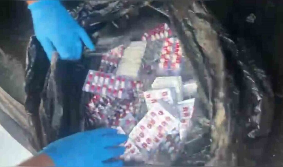 Adana’da polis ekipleri, taksi ile uyuşturucu sevkiyatı yapan 3 şüpheliyi