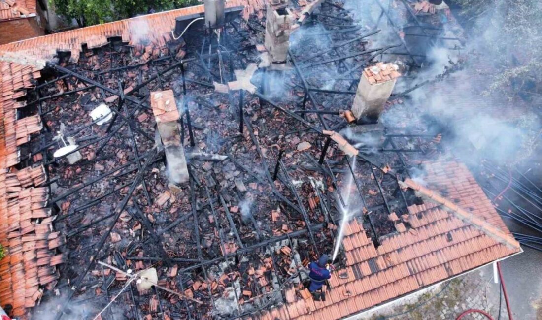 Çorum’un Alaca ilçesinde müstakil evin tandır bölümünde yakılan ateşin çatıya
