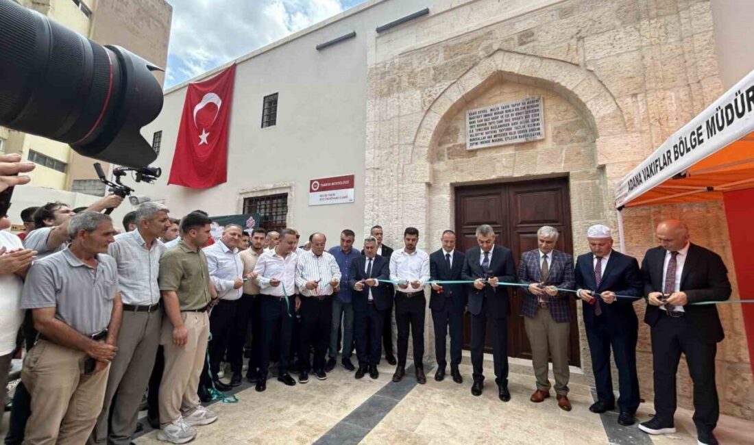 Mersin’in Tarsus ilçesinde bulunan tarihi Melik Tahir Camii, yaklaşık 4