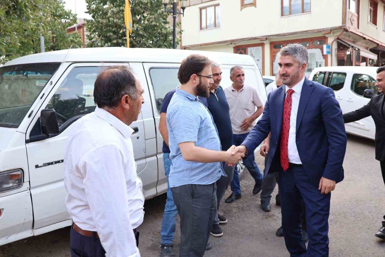 Aile ve Sosyal Hizmetler Bakan Yardımcısı Zafer Tarıkdaroğlu Pazaryolu’nda incelemelerde