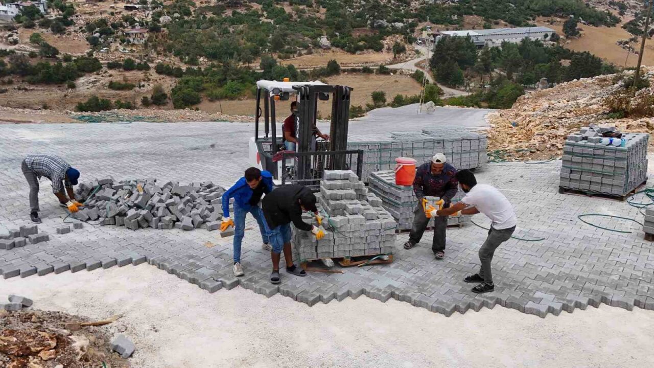 Mersin’in Tarsus Belediyesinin, kırsal mahallelerde hem yaşam kalitesini artırmak hem