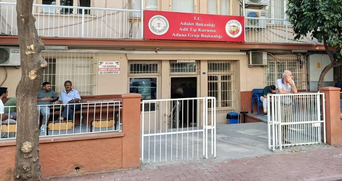 Adana’da bir kişi tartıştığı kişi tarafından tabanca ile vurularak öldürüldü,