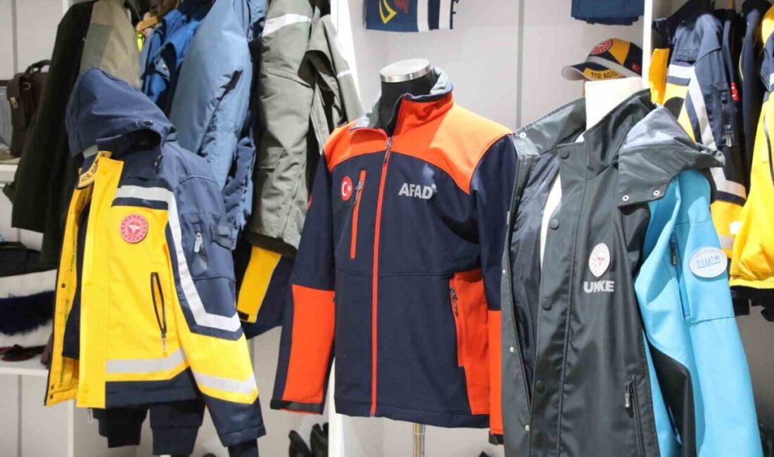 Uşak Üniversitesi Rektörü Prof. Dr. Ekrem Savaş, Deri Tekstil ve