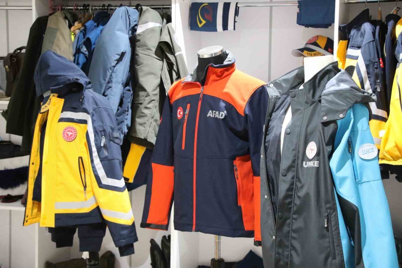 Uşak Üniversitesi Rektörü Prof. Dr. Ekrem Savaş, Deri Tekstil ve