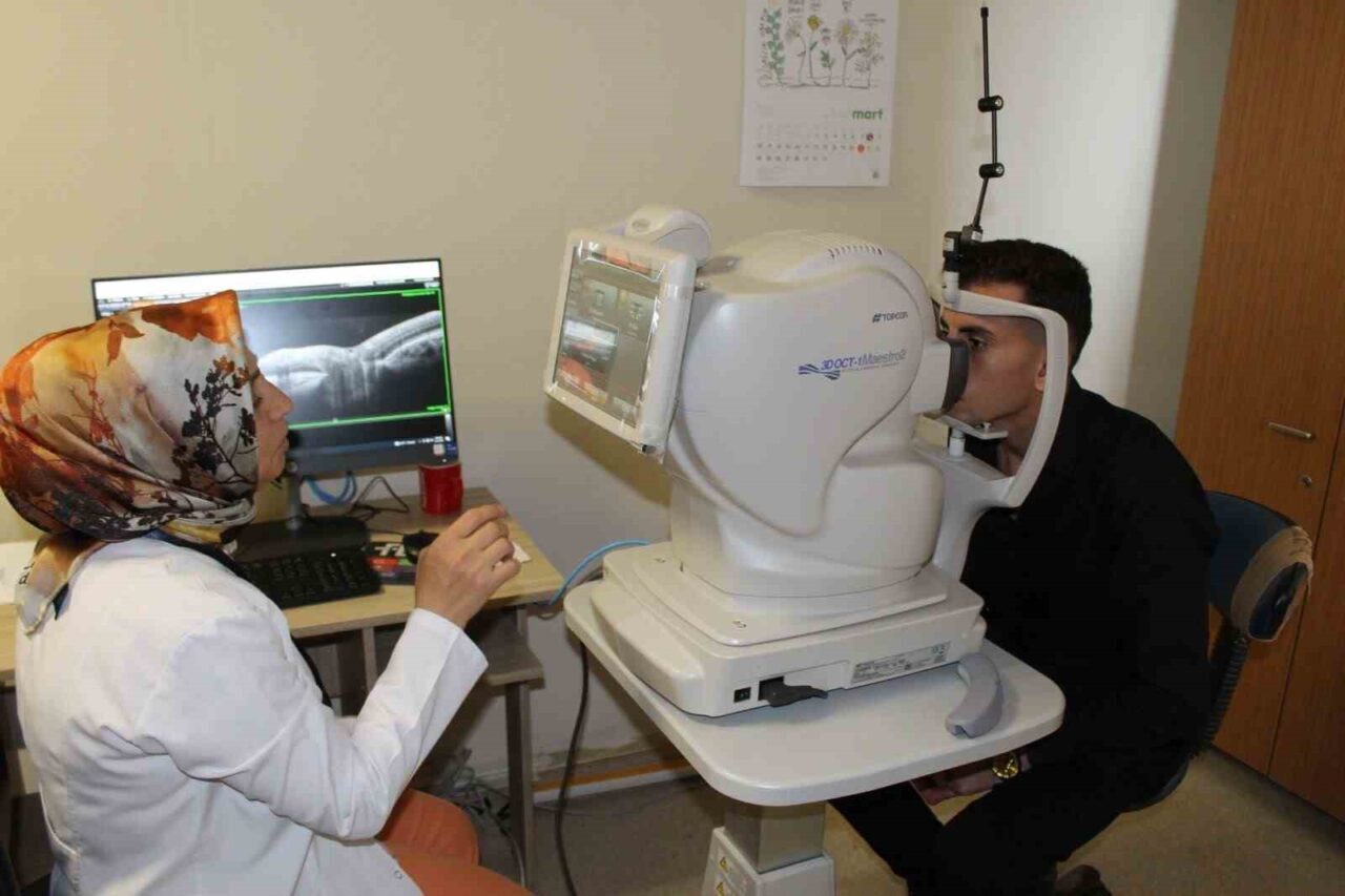 BİTLİS (İHA) – Tatvan Devlet Hastanesi’ne getirilen Optik Koherens Tomografi