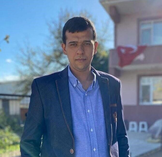 Tekirdağ’ın Hayrabolu ilçesinde, 30 yaşındaki genç kendini av tüfeğiyle vurdu.