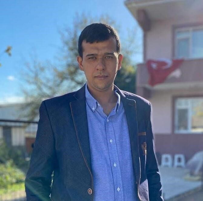 Tekirdağ’ın Hayrabolu ilçesinde, 30 yaşındaki genç kendini av tüfeğiyle vurdu.