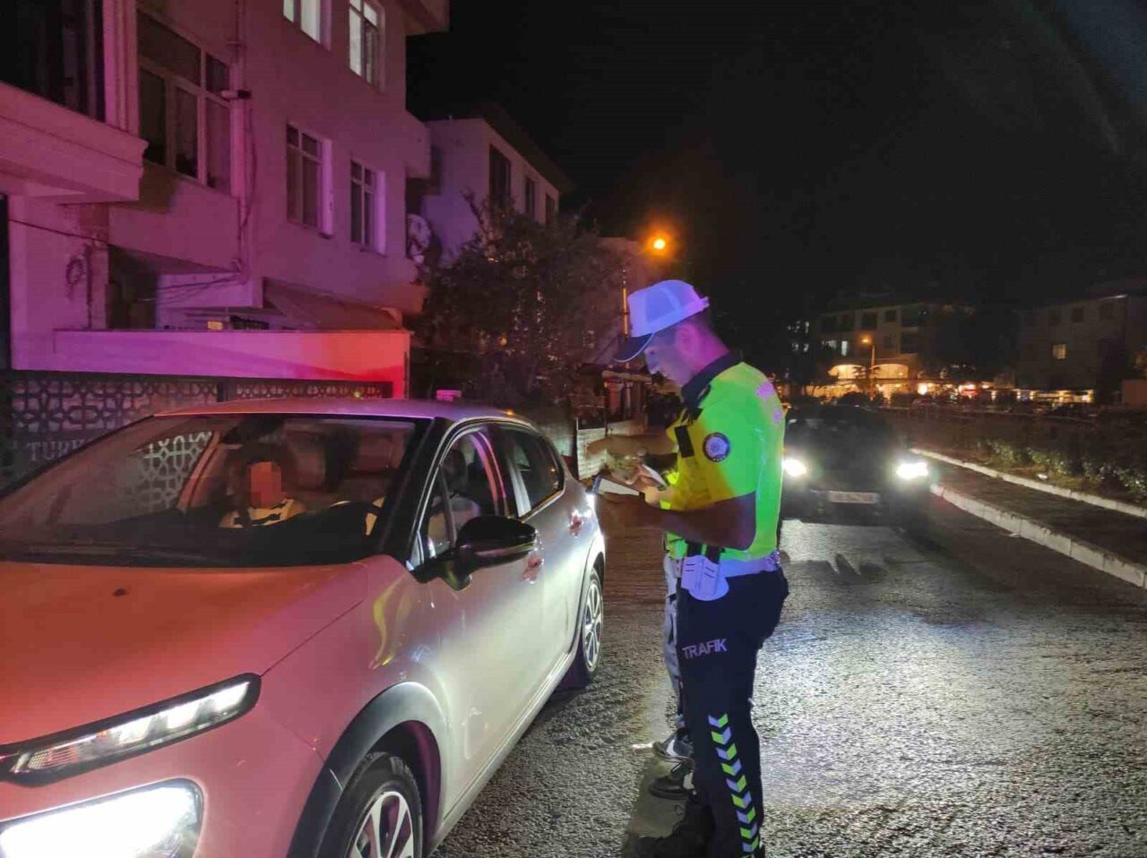 Tekirdağ’da polis ekipleri tarafından kent genelinde asayiş ve trafik denetimleri