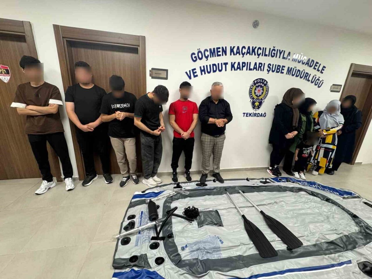 Tekirdağ İl Emniyet Müdürlüğü, göçmen kaçakçılığıyla mücadele kapsamında düzenlediği operasyonda,