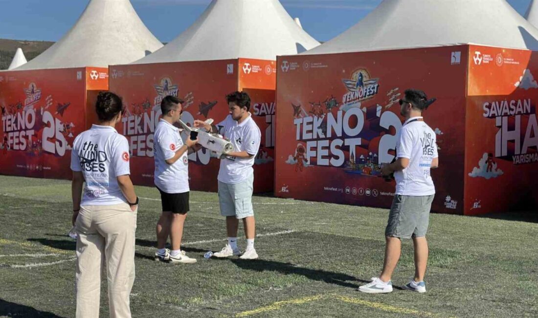 Çanakkale’nin Gökçeada ilçesinde Havacılık, Uzay ve Teknoloji Festivali (TEKNOFEST) 2025