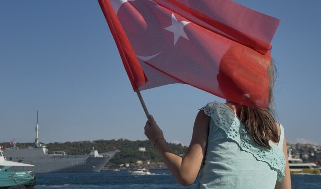 TCG Anadolu ve Savarona yatının da aralarında bulunduğu 9 geminin