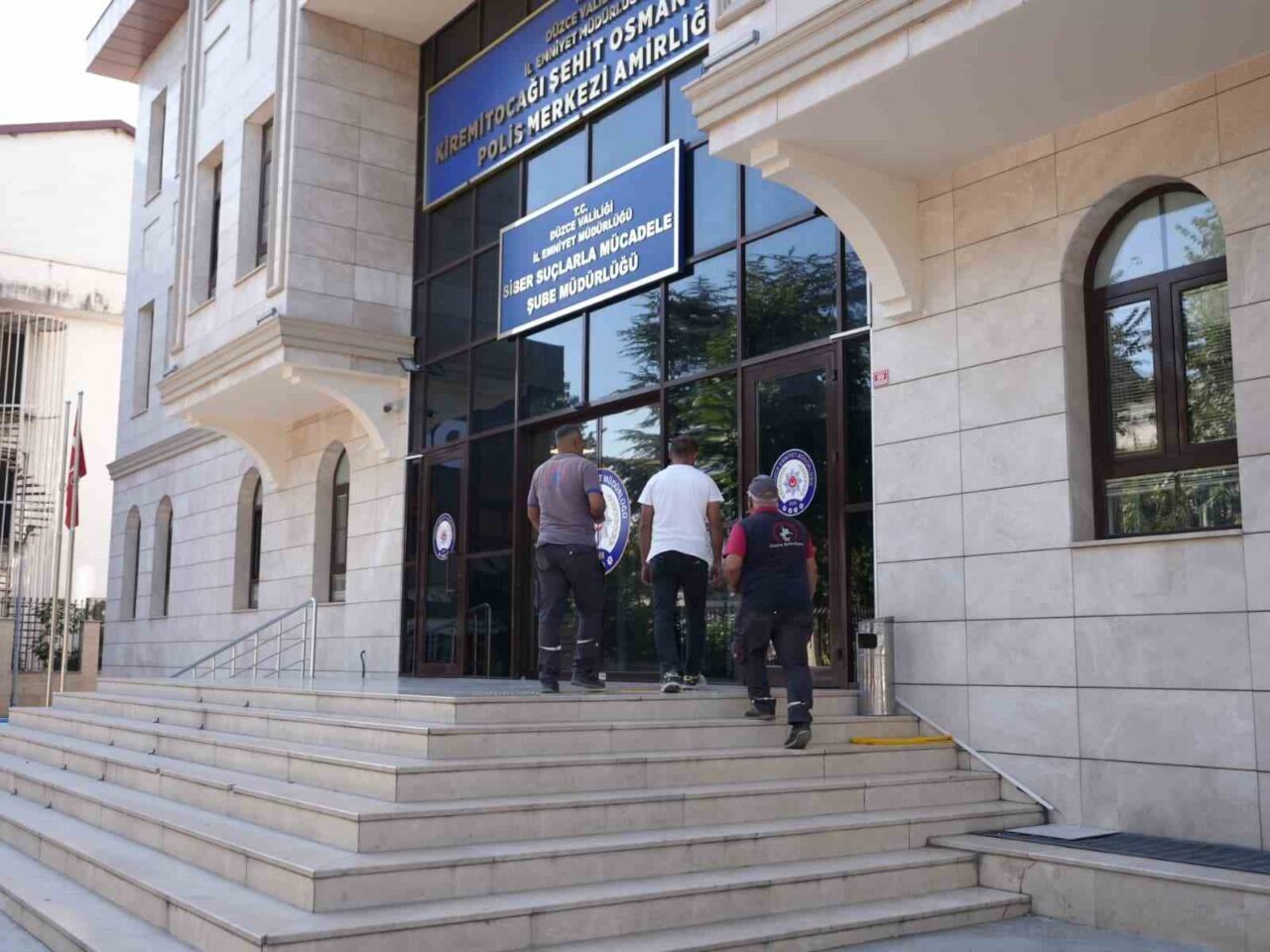 DÜZCE (İHA) – Düzce Belediyesi Temizlik İşleri Müdürlüğü’nde görevli Erkan