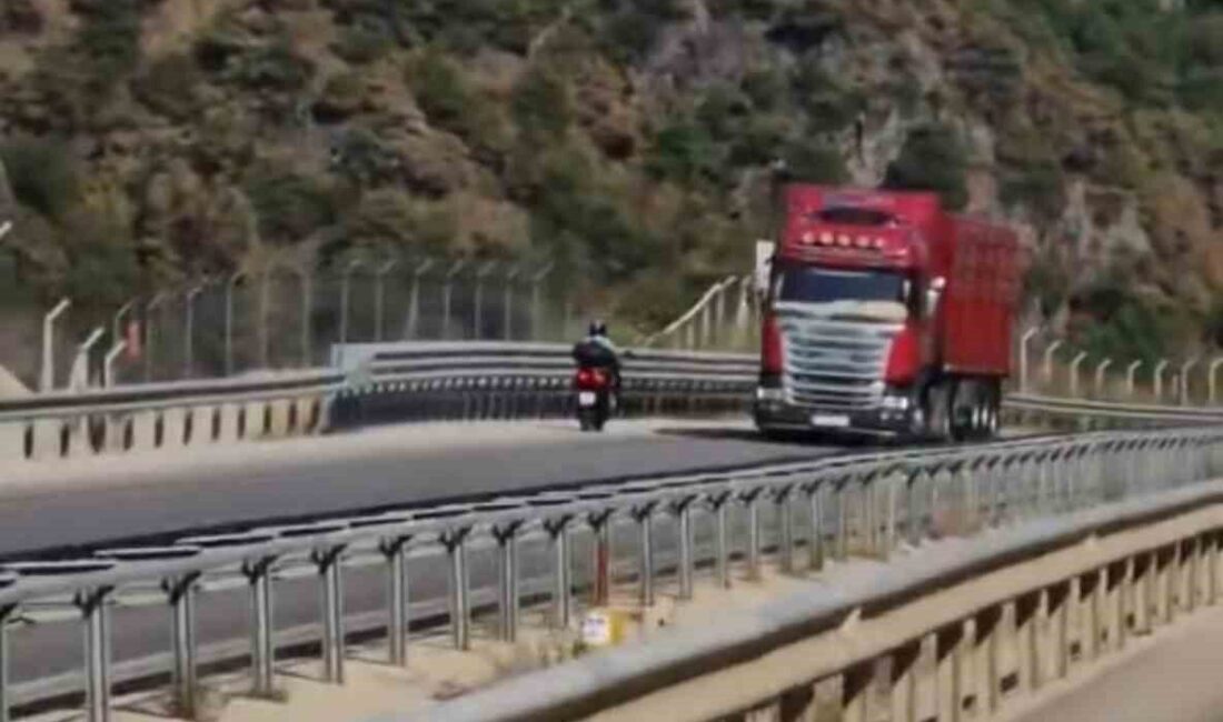 Tokat’ta ters şeritte ilerlediği görüntülenen motosiklet sürücüsüne, 9 bin 267