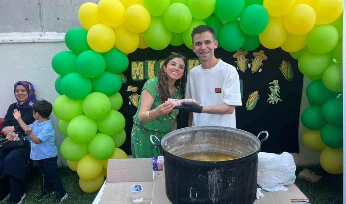 Karabük’te ’Çılgın Mısırcı’ olarak bilinen Yasin Yassıçayır, tezgahından elde ettiği
