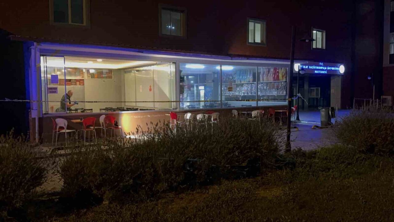 Tokat’ta bir hastanenin kantininde eşi ve arkadaşını silahla yaralayan şüpheli