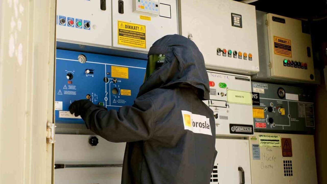 Toroslar EDAŞ, Adana’daki elektrik kesintileri ve alınan önlemlere ilişkin açıklama