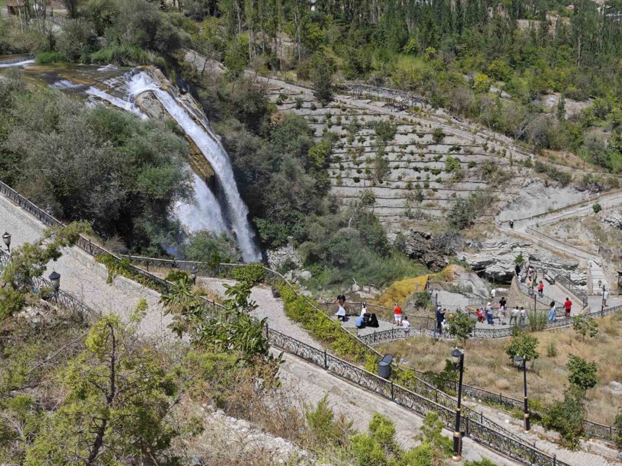 Erzurum’un Uzundere ilçesinde bulunan ve Avrupa’nın üçüncü, Türkiye’nin ise en