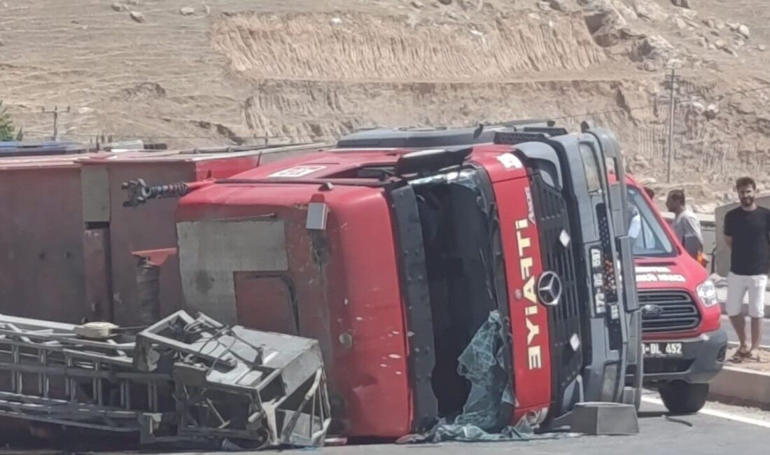 Şırnak’ın Cizre ilçesinde yangın ihbarına giderken yolda trafik kazası geçiren