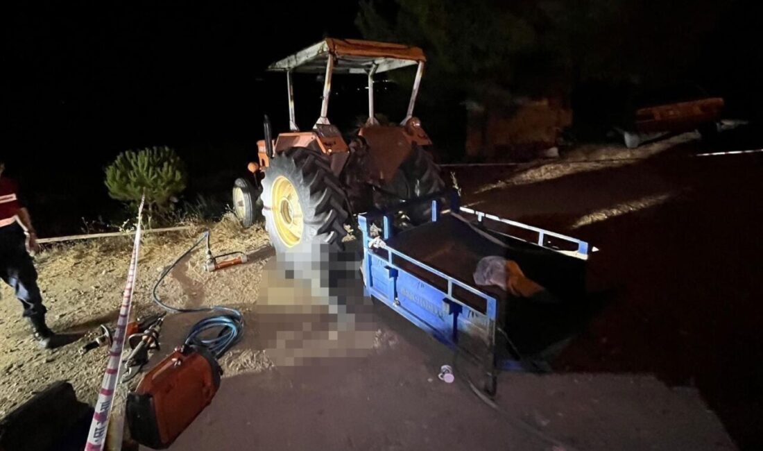 Manisa’nın Gördes ilçesine bağlı Kürekçi Mahallesi’nde el freni boşalan traktörünün