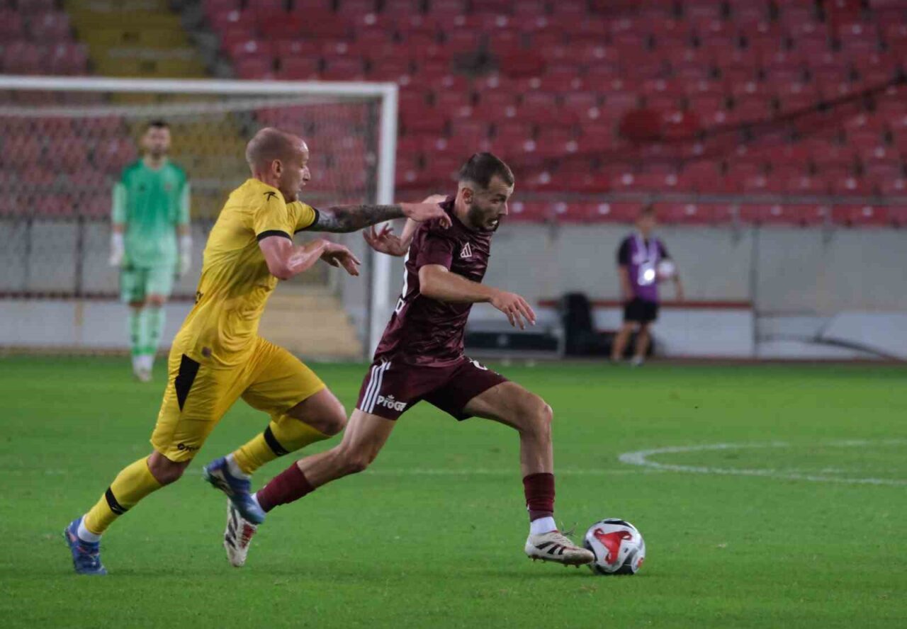 Trendyol 1. Lig’in 4. haftasında Atakaş Hatayspor, Mersin’de oynanan karşılaşmada