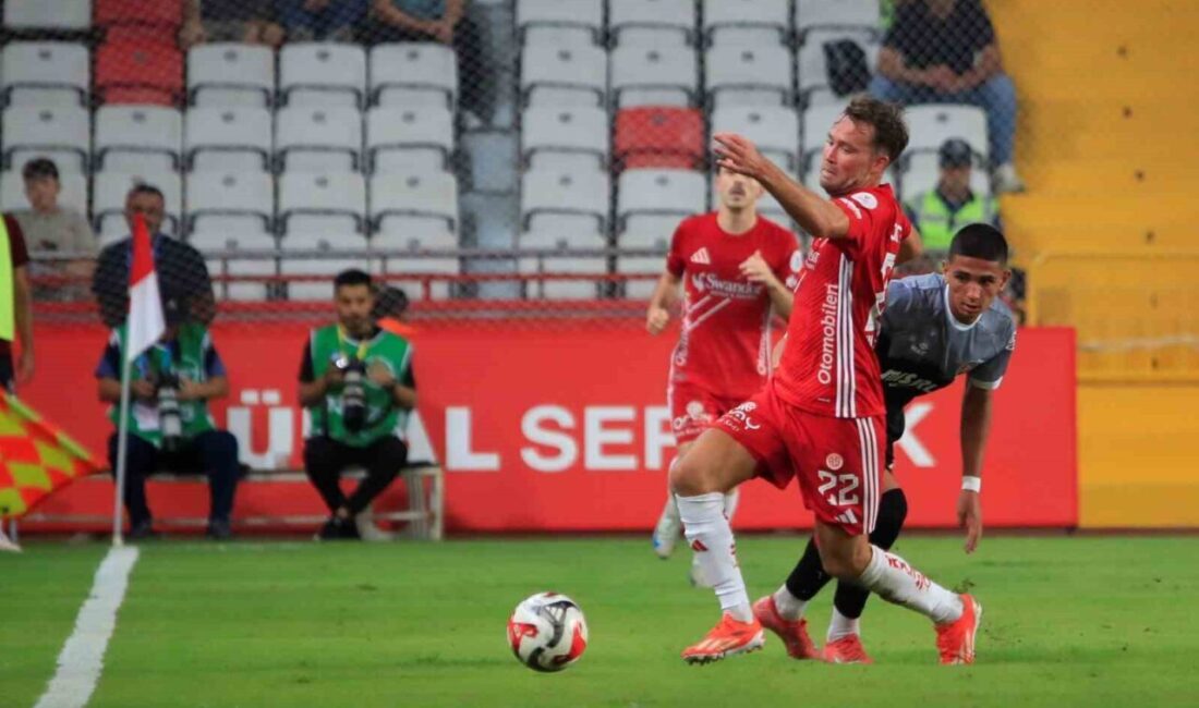 Trendyol Süper Lig’in 4. haftasında Antalyaspor, sahasında Fatih Karagümrük’e 2-1
