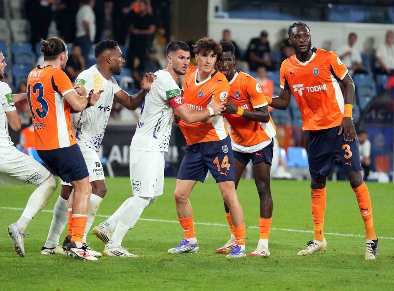 Trendyol Süper Lig’in 4. haftasında Başakşehir, sahasında karşılaştığı Eyüpspor ile