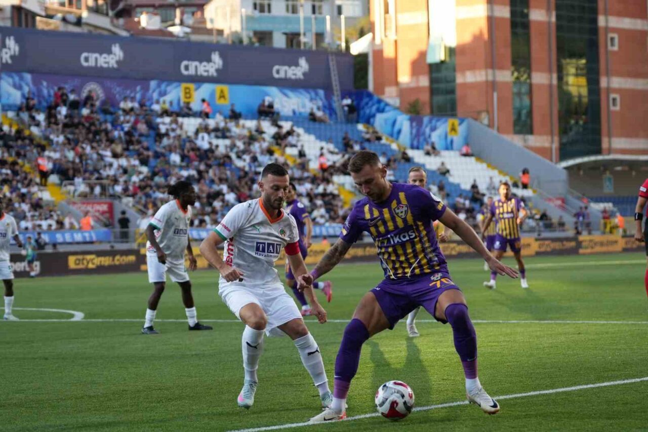 Trendyol Süper Lig’in 3. haftasında Eyüpspor, Recep Tayyip Erdoğan Stadyumu’nda