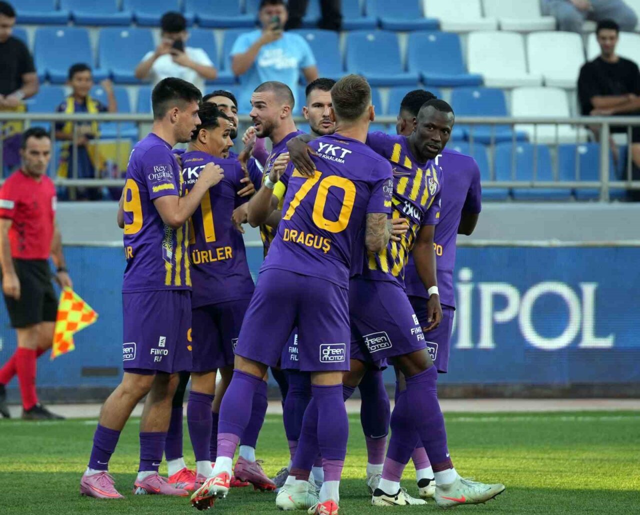 Trendyol Süper Lig’in 3. haftasında Eyüpspor, Corendon Alanyaspor’u konuk ediyor.