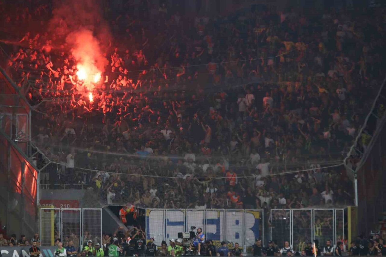 Trendyol Süper Lig’in 2. haftasında Göztepe, sahasında Fenerbahçe ile golsüz
