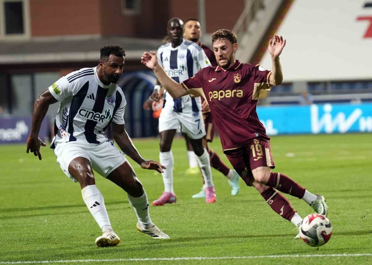 Trendyol Süper Lig’in 2. haftasının kapanış maçında Kasımpaşa, Recep Tayyip