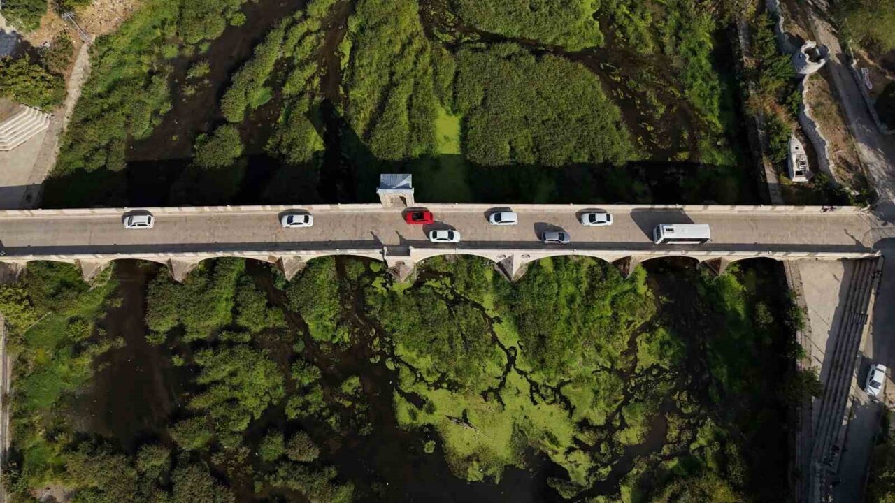 Edirne’deki Tunca Nehri’nde kuraklık nedeniyle su seviyesinin tükenme noktasına gelmesi