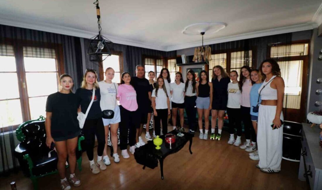 Turgutlu Belediyesi Kadın Voleybol Takımı, 2025-2026 sezonu öncesinde diyetisyen kontrolünden