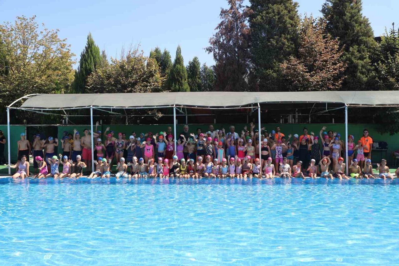 Turgutlu Belediyesi tarafından çocukların ve gençlerin spora yönlendirilmesi amacıyla hayata