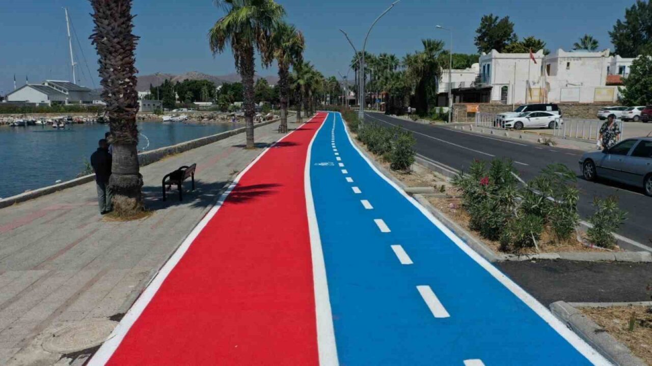 Turgutreis’te yenilenen bisiklet ve koşu yolu vatandaşların kullanımına açıldı. Altyapı