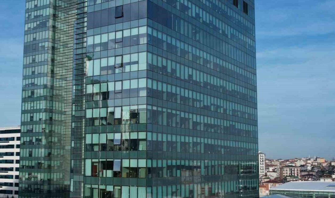 Türk Eximbank, 2025 yılının ilk yarısında Türkiye’nin ihracatına 12,5 milyar