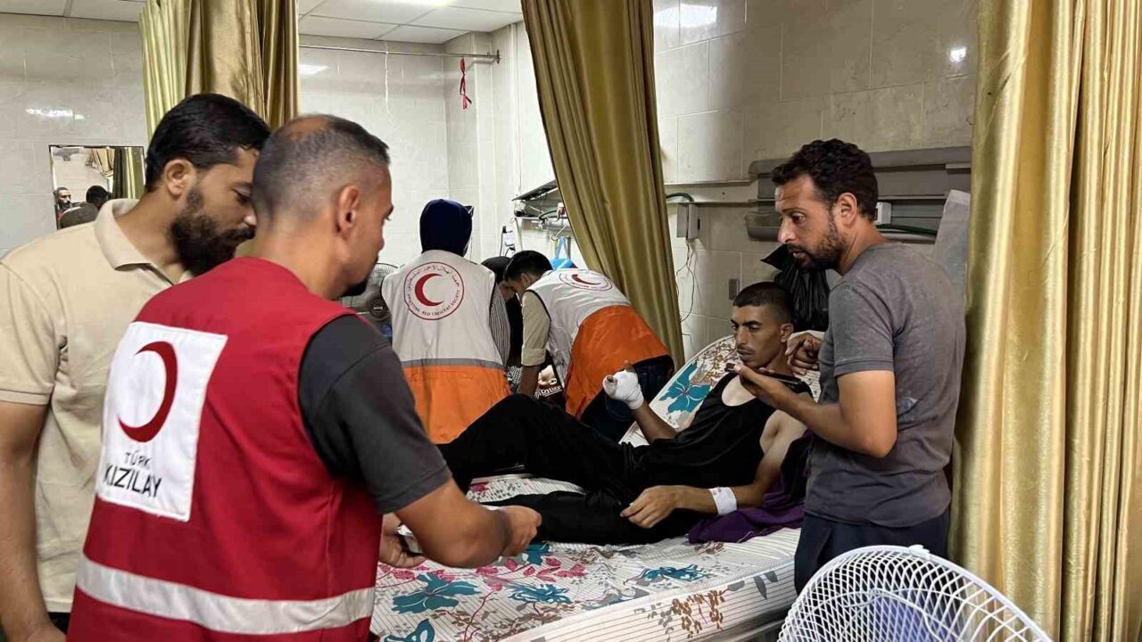 Filistin Kızılayı’na ait El Kudüs Hastanesi’ne her gün 600 kişilik