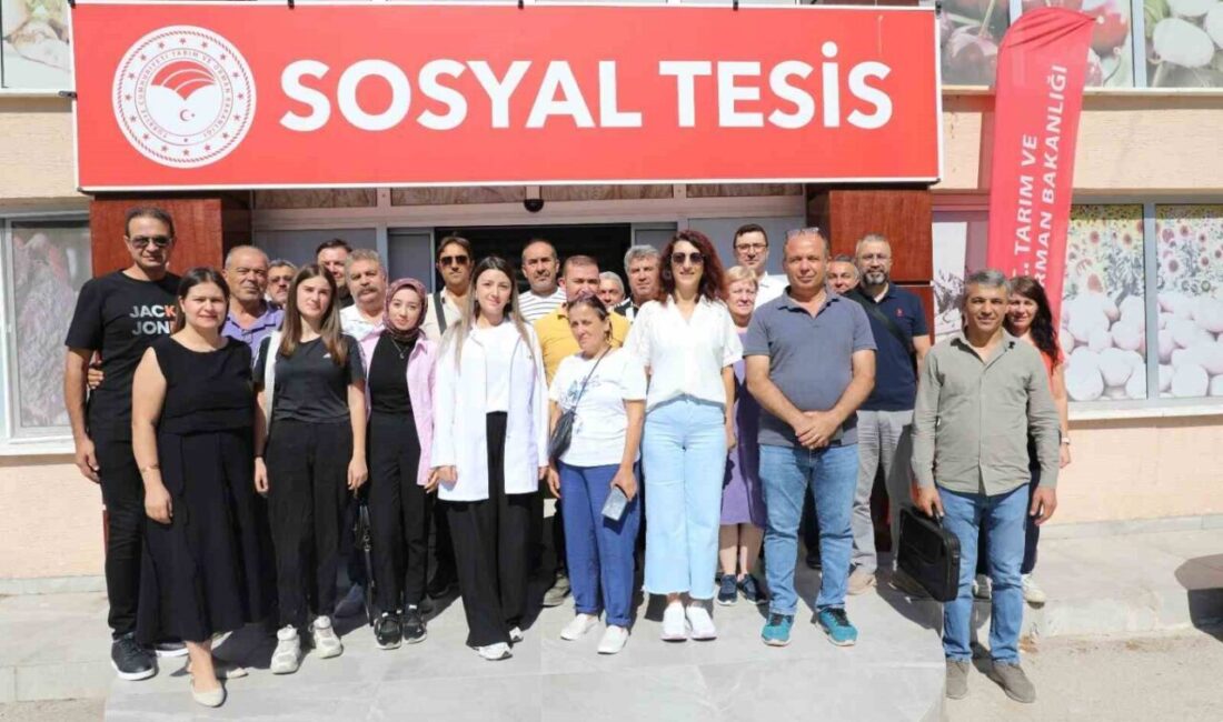 Eskişehir İl Sağlık Müdürlüğü ekiplerince toplumda tütün kullanımını azaltmak ve