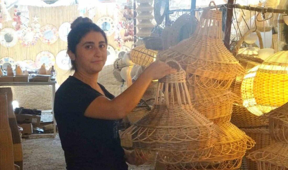 Muğla’da kendi el emekleriyle ürettikleri sepet, hediyelik eşya ve çeşitli