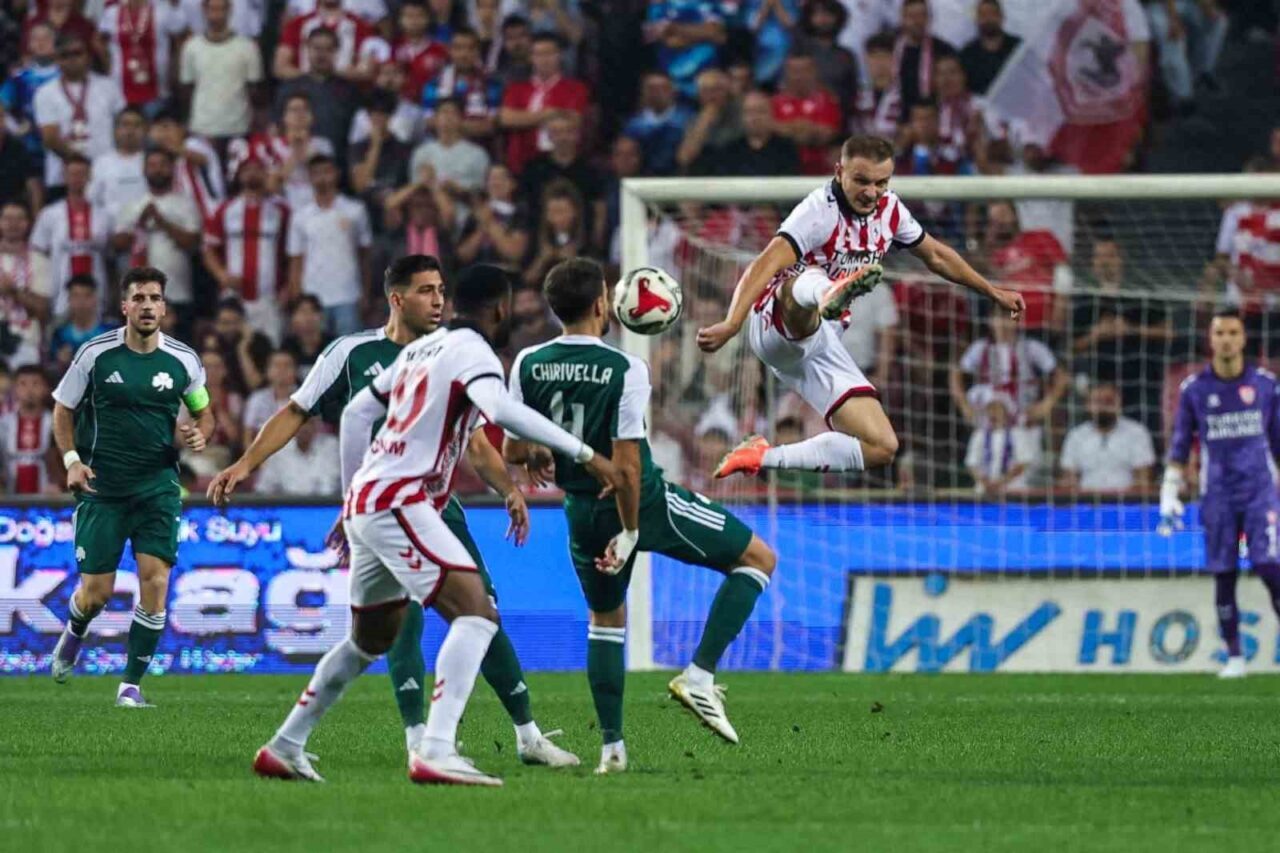 UEFA Avrupa Ligi Play-Off Turu rövanş maçında Samsunspor, sahasında Yunanistan