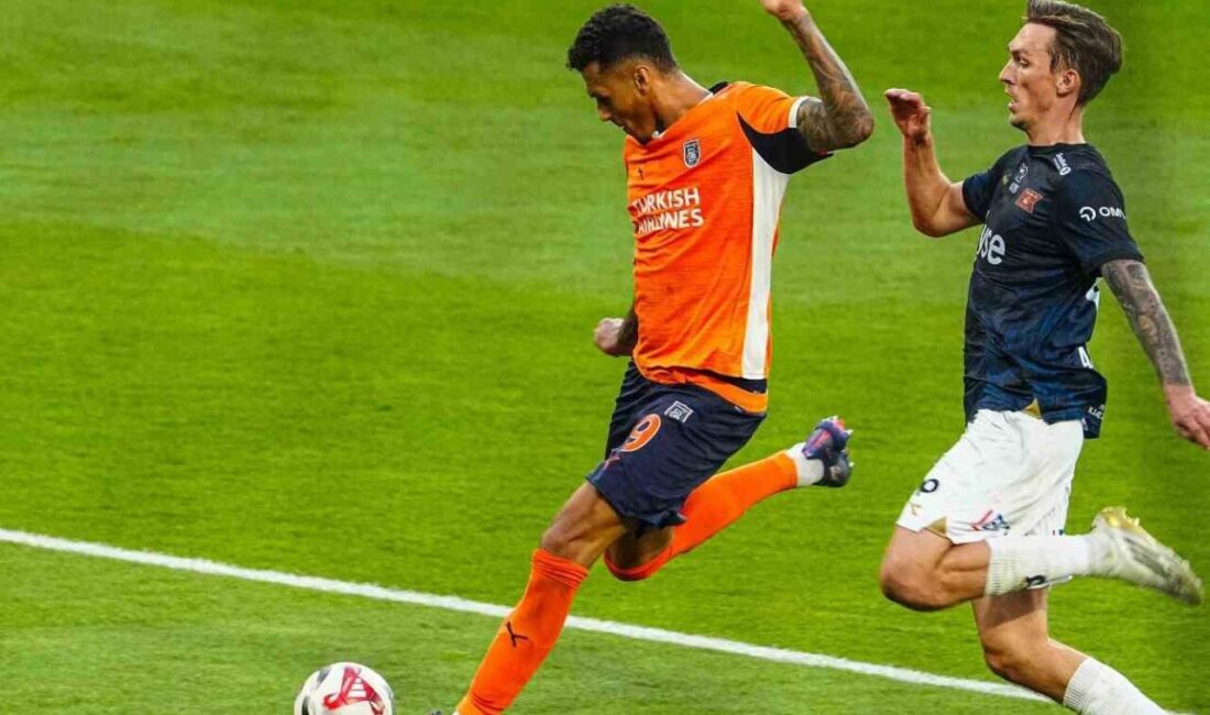 UEFA Konferans Ligi 3. Eleme Turu rövanş maçında Başakşehir, sahasında