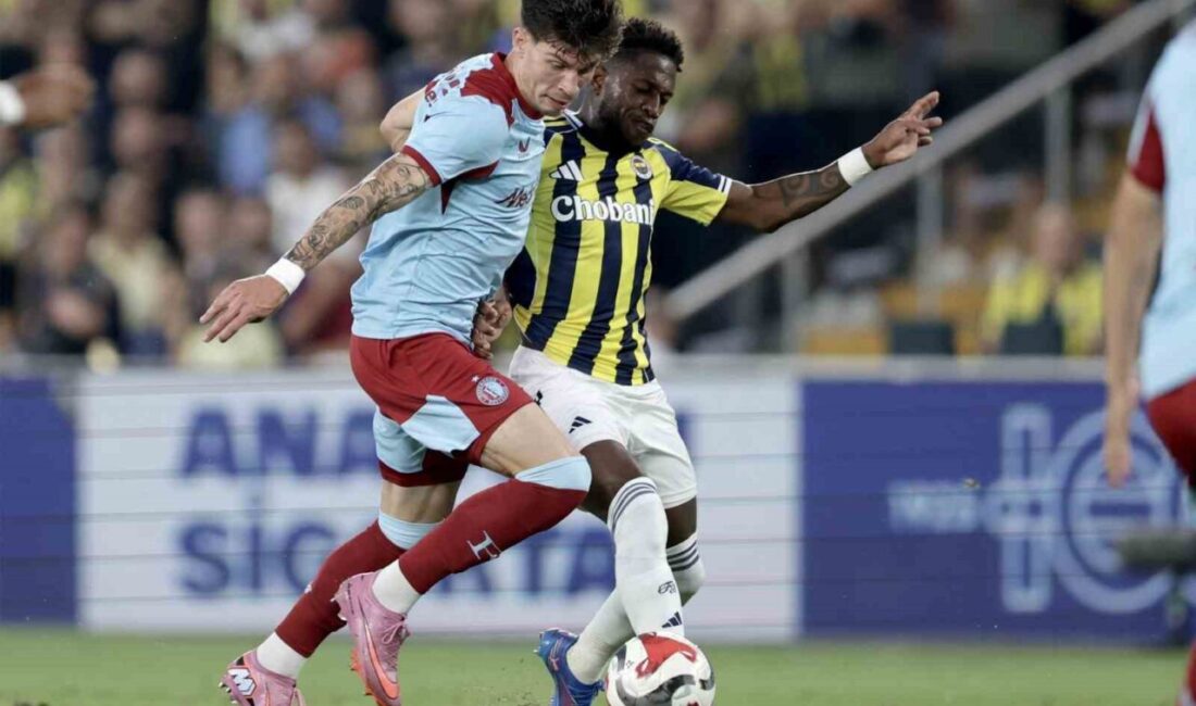 UEFA Şampiyonlar Ligi 3. eleme turu ikinci maçında Fenerbahçe, sahasında