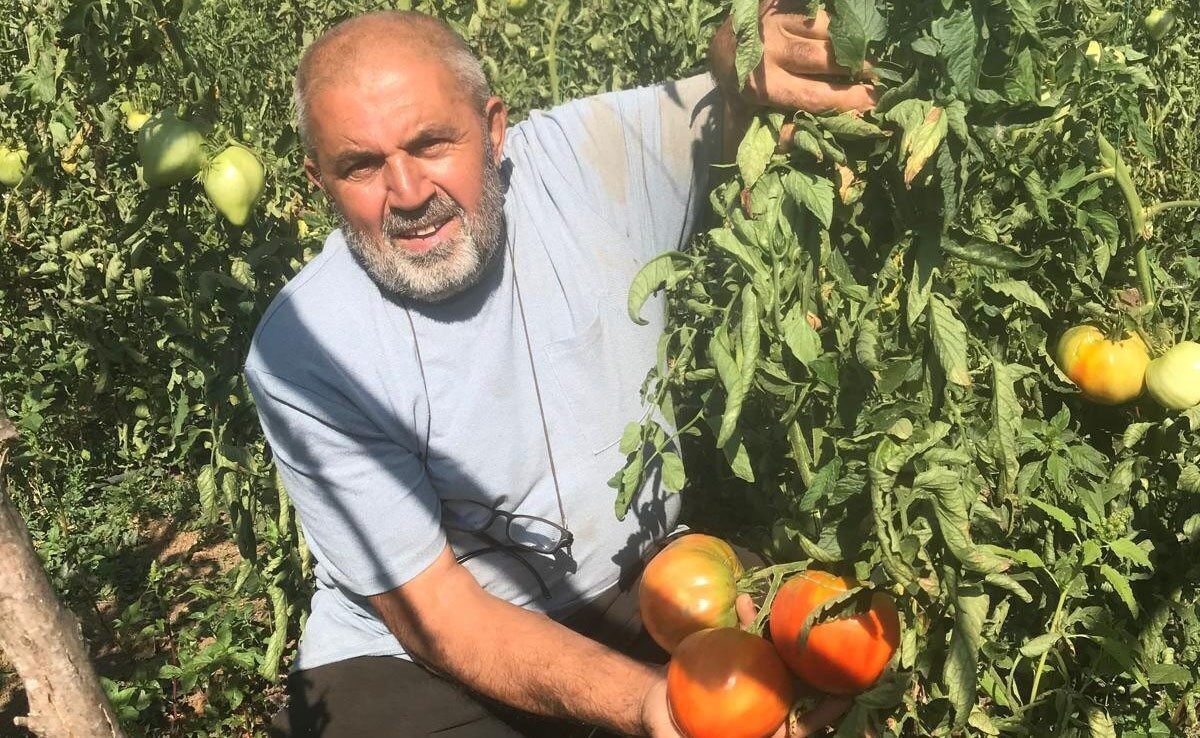 Samsun’un Vezirköprü ilçesinde yaşayan 67 yaşındaki Ahmet Emeç, ata tohumu