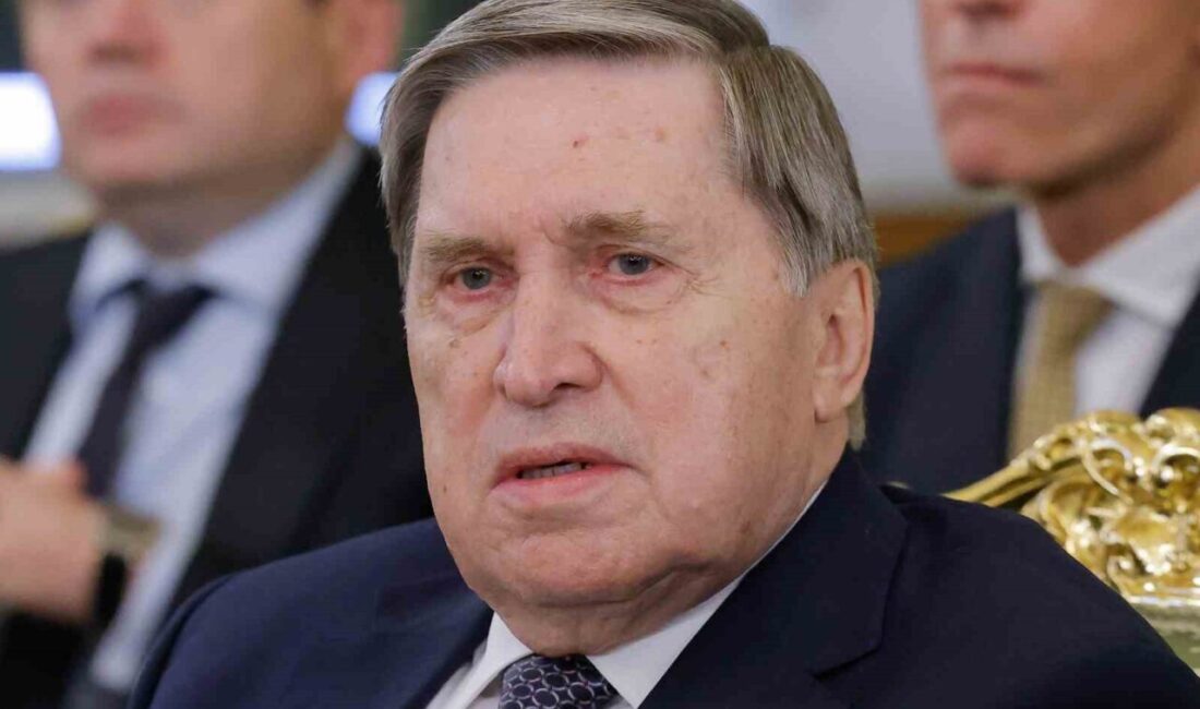 Rusya Devlet Başkanı Yardımcısı Yuri Uşakov, Rusya Devlet Başkanı Vladimir