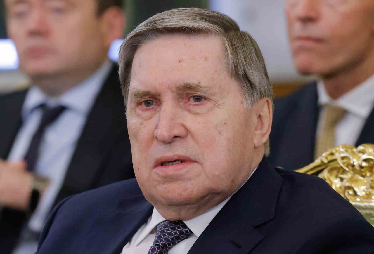 Rusya Devlet Başkanı Yardımcısı Yuri Uşakov, Rusya Devlet Başkanı Vladimir