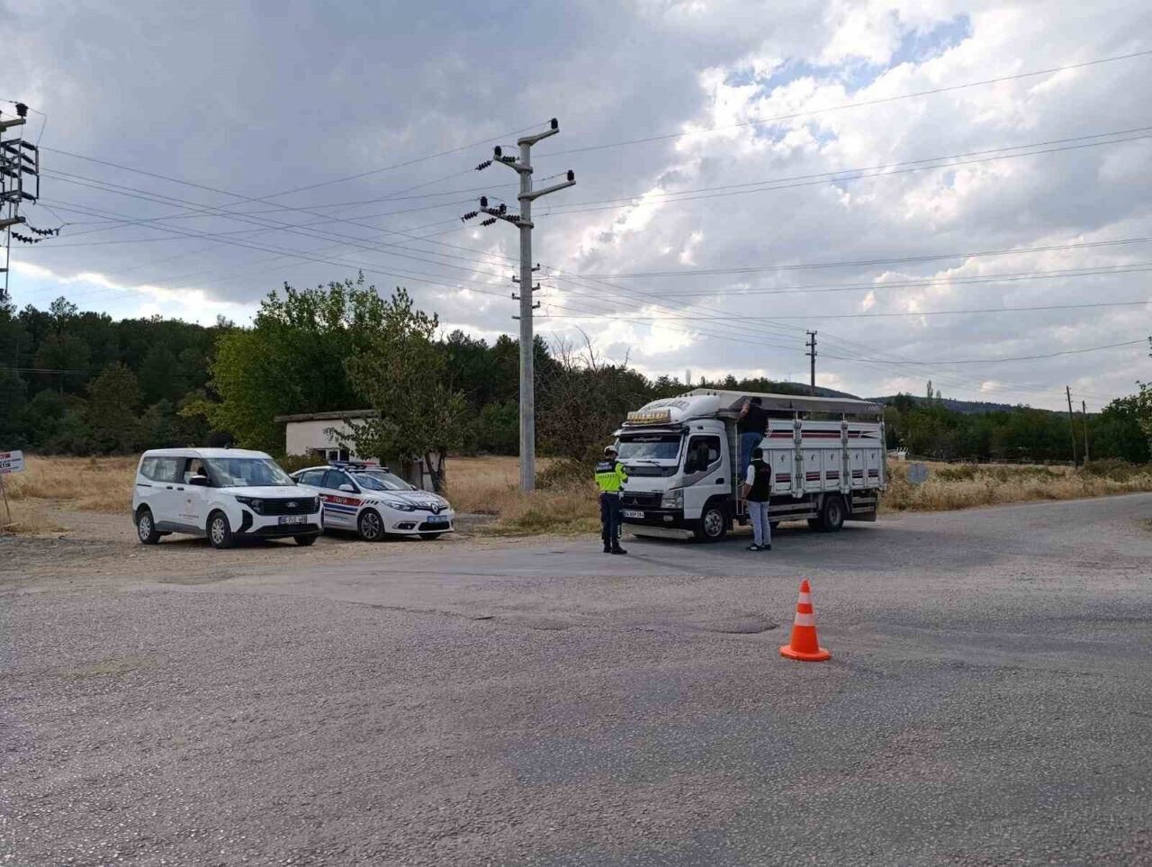 Uşak’ta hayvan hareketlerinin kontrol altına alınması ve şap hastalığının yayılmasının