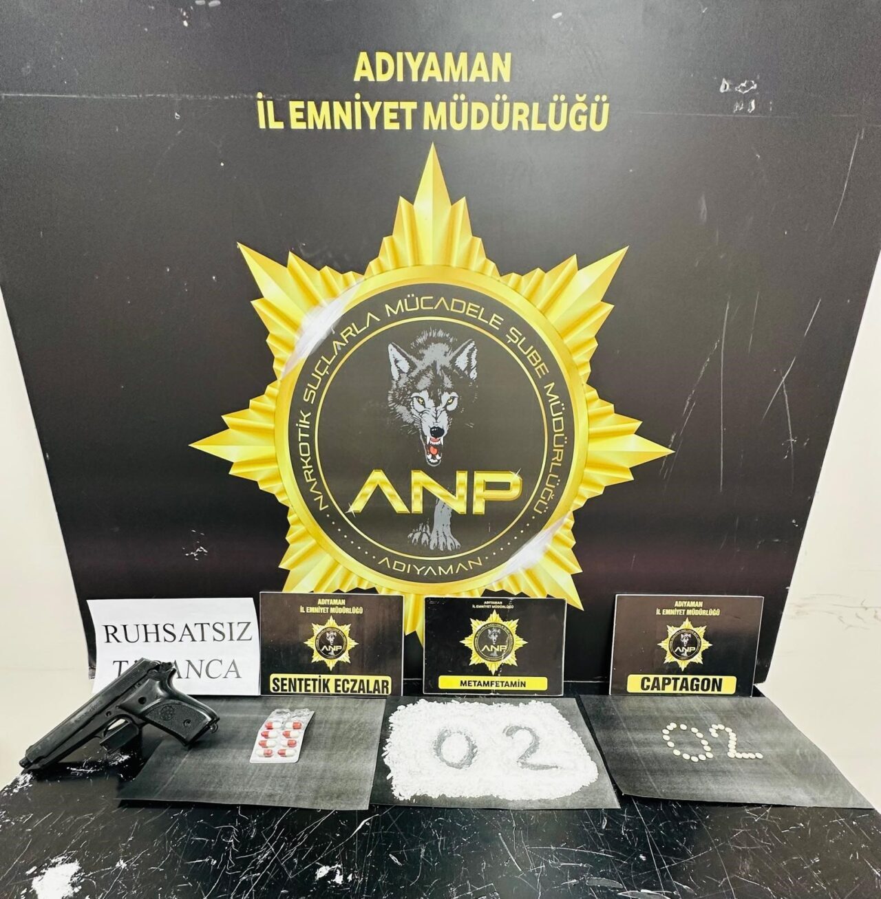 Adıyaman İl Emniyet Müdürlüğü ekiplerince düzenlenen operasyonda, uyuşturucu madde ticareti